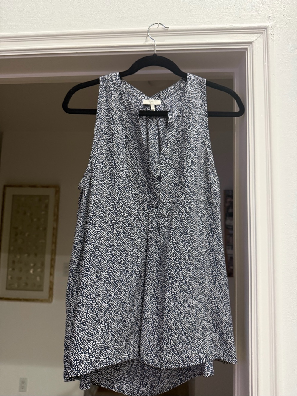 Vince Black and White Sleeveless V-Neck Blouse